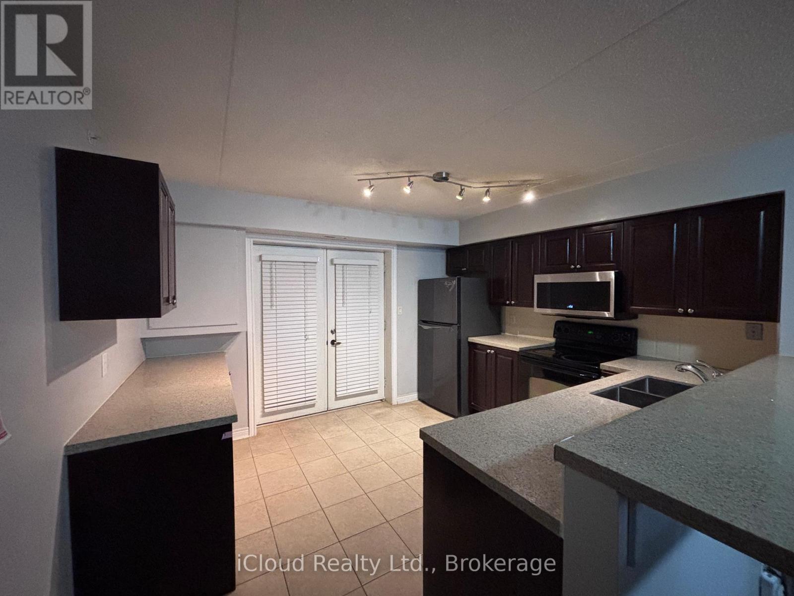 105 - 4005 Kilmer Drive, Burlington, Ontario  L7M 4M2 - Photo 11 - W12639732