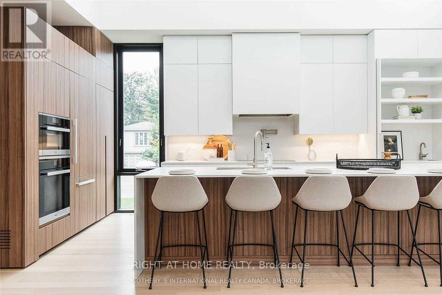 93 Meadowview Avenue, Markham, Ontario  L3T 1K8 - Photo 4 - N12640128