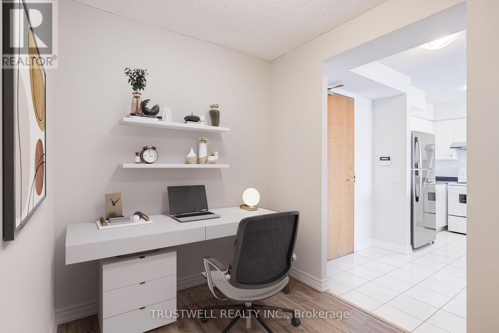 1206 - 9 Northern Heights Drive, Richmond Hill, Ontario L4B 4M5 - Photo 10 - N12640136