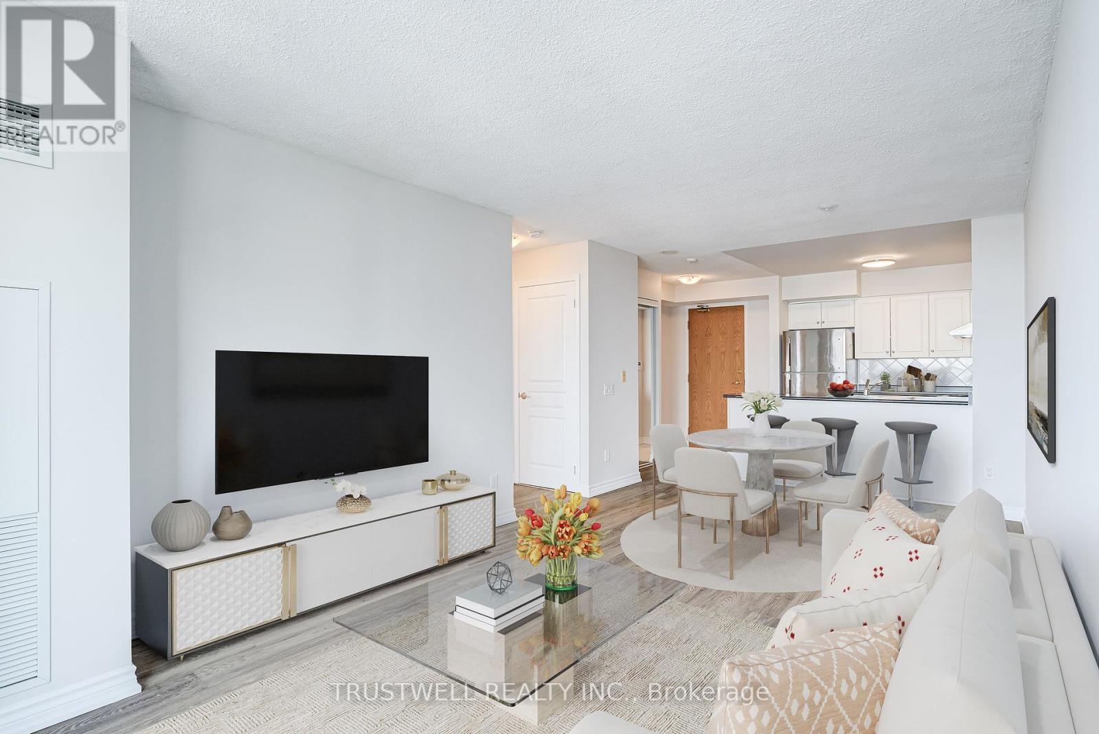 1206 - 9 Northern Heights Drive, Richmond Hill, Ontario L4B 4M5 - Photo 2 - N12640136