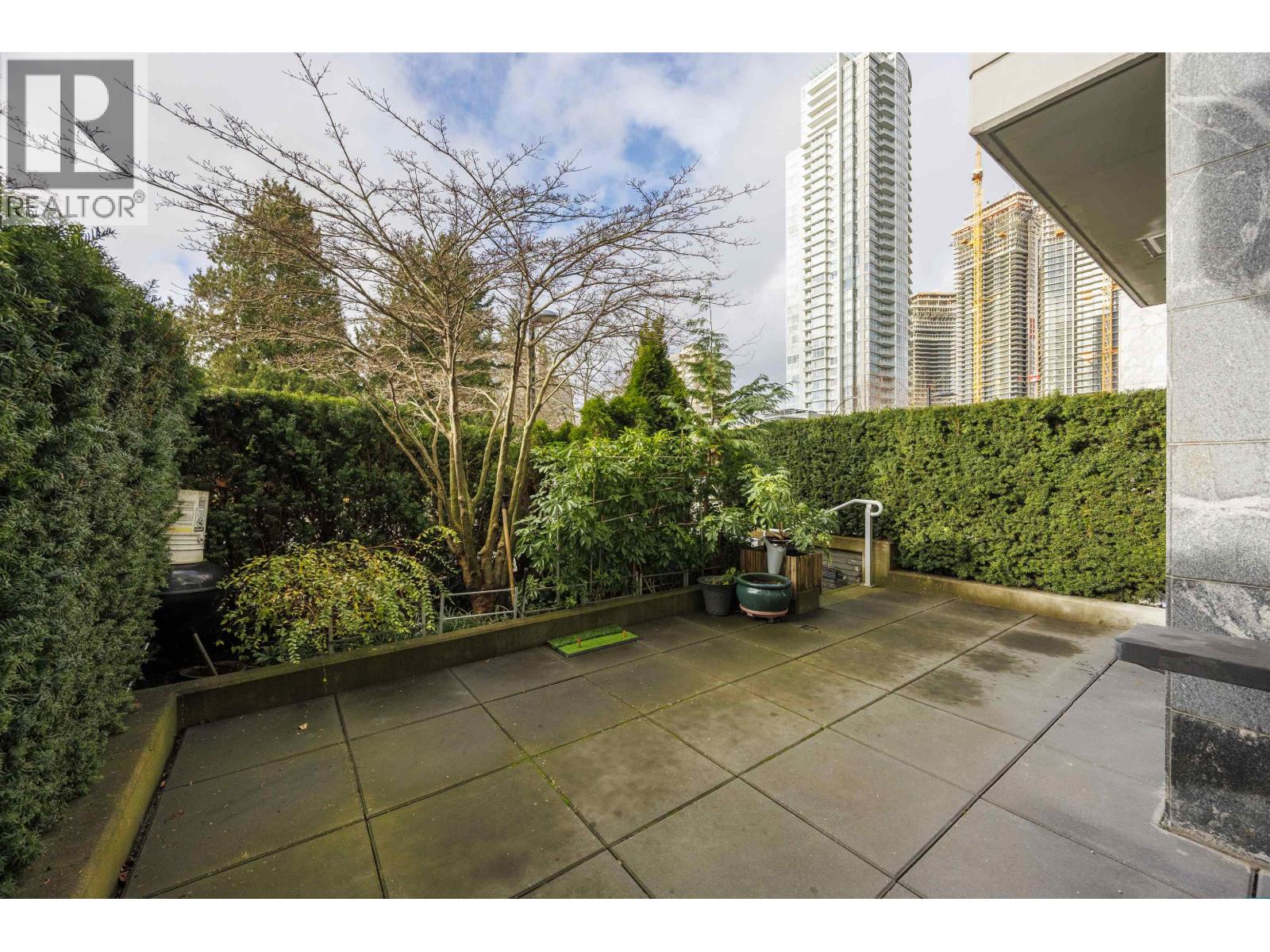 6590 Nelson Avenue, Burnaby, British Columbia V5H 0E8 - Photo 8 - R3074361