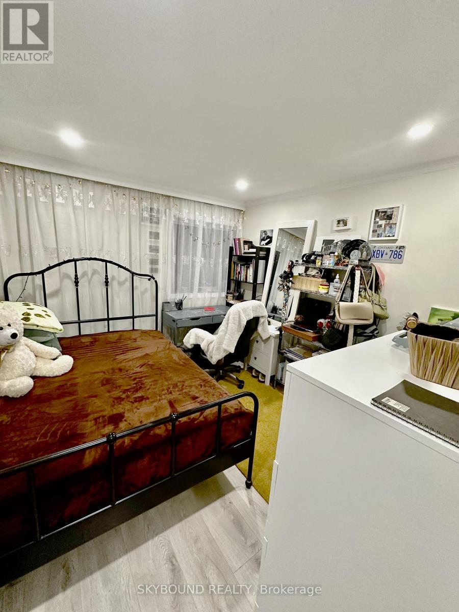 5 - 49 Red Robin Way, Toronto, Ontario  M2R 3K6 - Photo 10 - C12640146