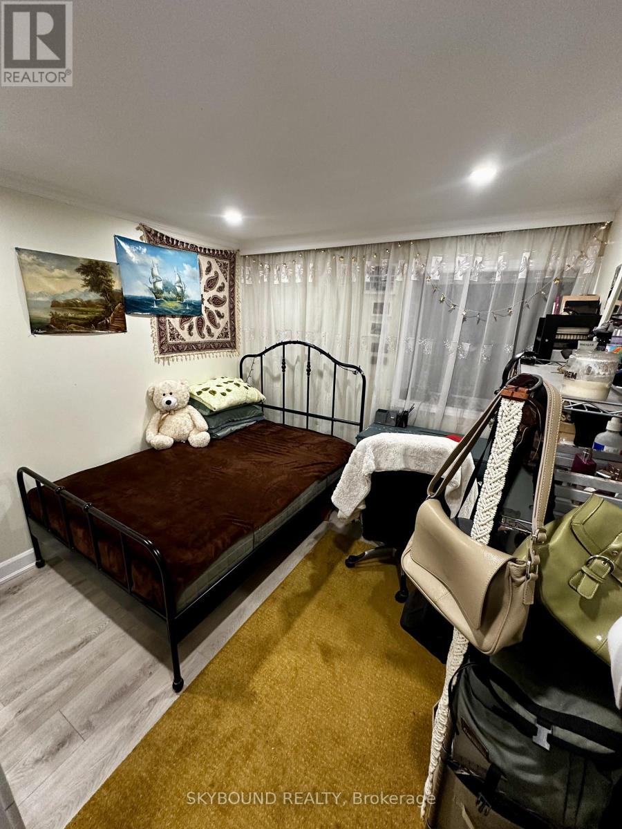 5 - 49 Red Robin Way, Toronto, Ontario  M2R 3K6 - Photo 11 - C12640146