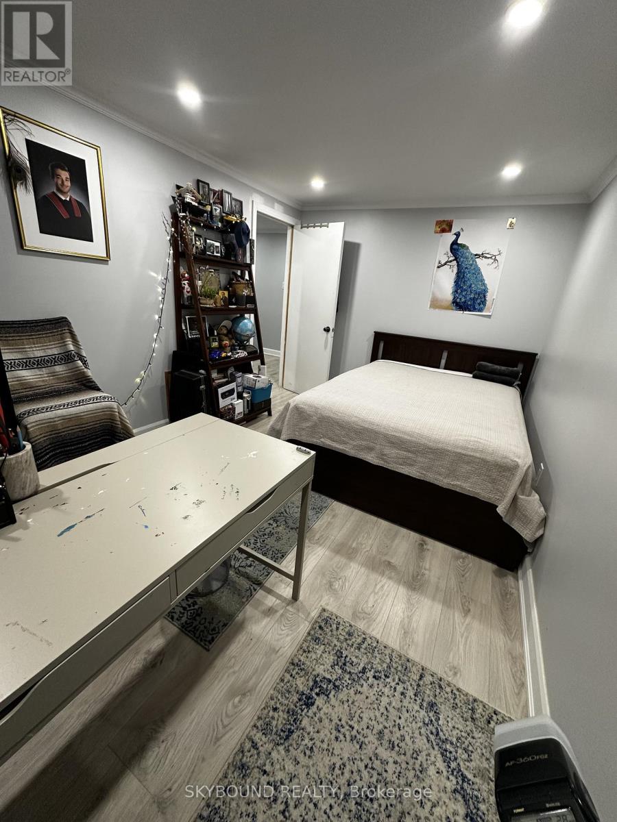 5 - 49 Red Robin Way, Toronto, Ontario  M2R 3K6 - Photo 9 - C12640146