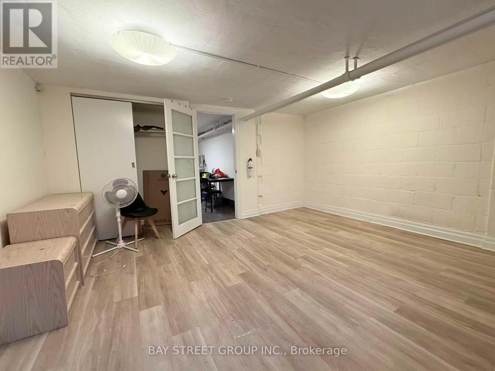 65 Spadina Road, Toronto, Ontario  M5R 2T1 - Photo 8 - C12640150