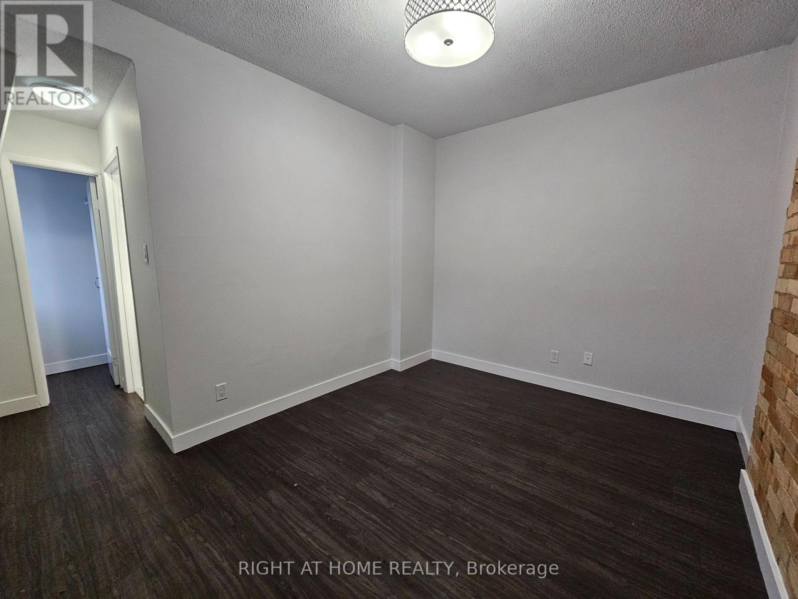 203 - 72 Wellesley Street E, Toronto, Ontario  M4Y 1H2 - Photo 17 - C12640158