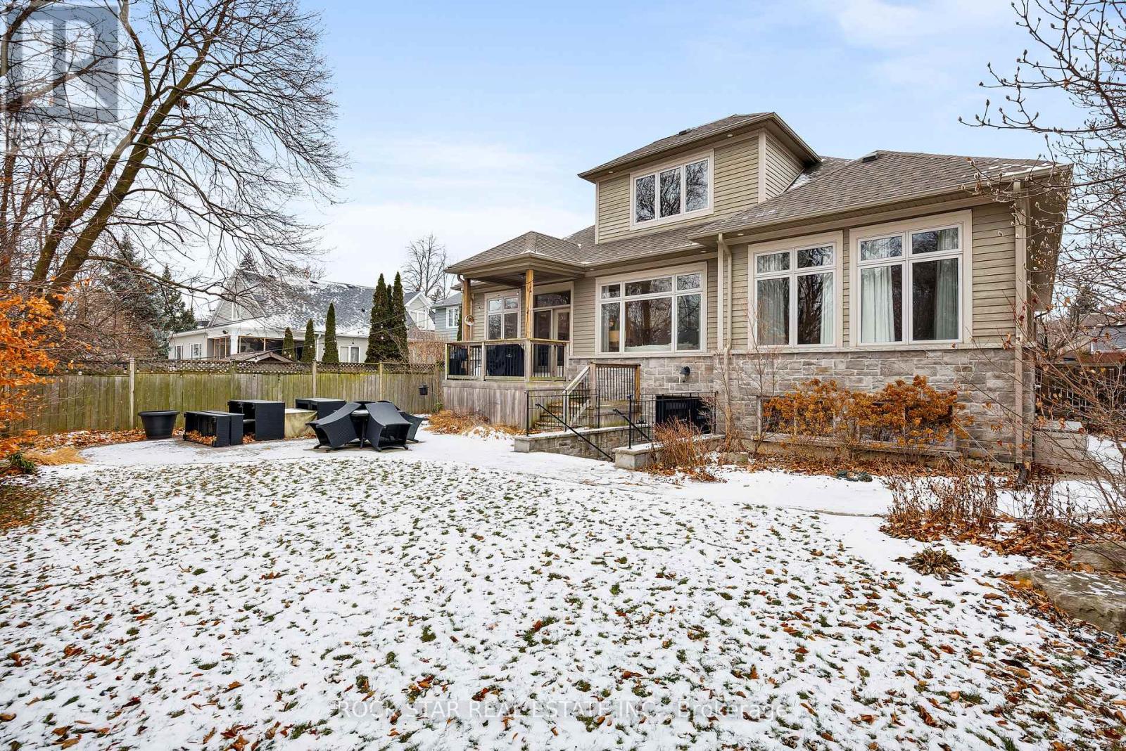 28 Highland Road, Oakville, Ontario  L6K 1S7 - Photo 21 - W12640142