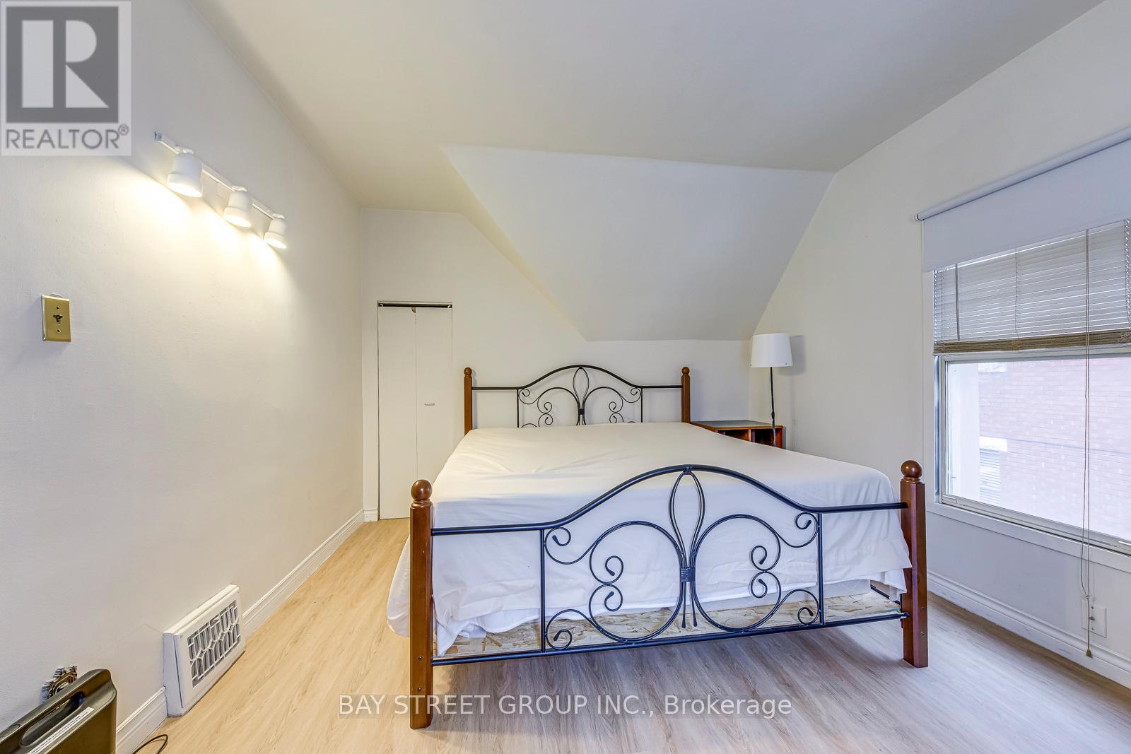 162 Prospect Street S, Hamilton, Ontario  L8M 2Z4 - Photo 19 - X12640152