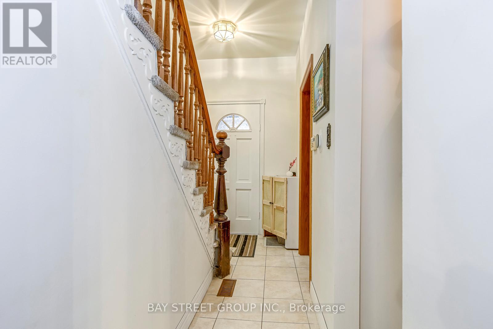 162 Prospect Street S, Hamilton, Ontario  L8M 2Z4 - Photo 2 - X12640152