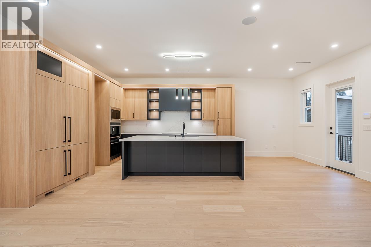 2208 St George Street, Port Moody, British Columbia V3H 2G2 - Photo 6 - R3072628