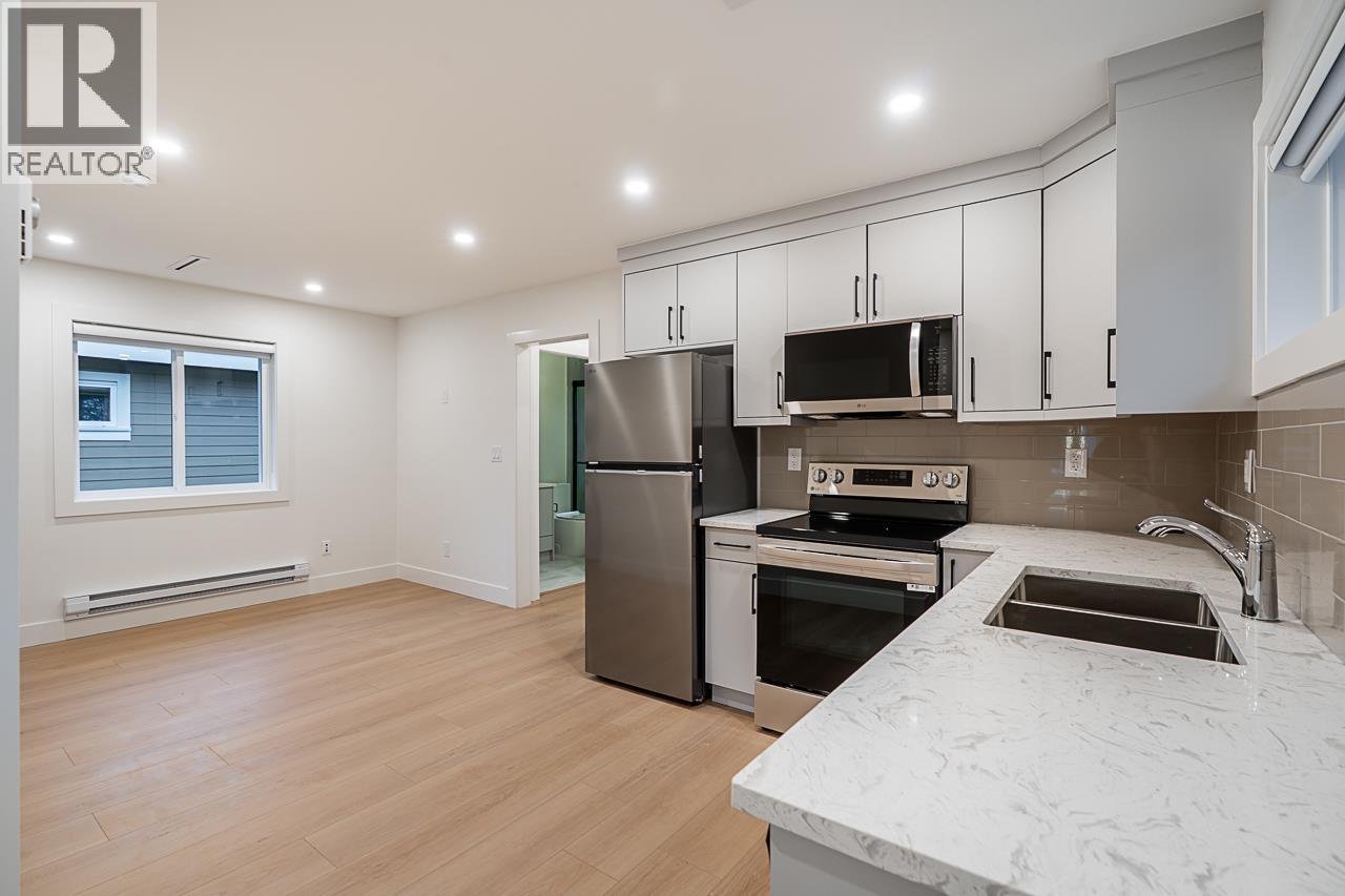 2208 St George Street, Port Moody, British Columbia V3H 2G2 - Photo 36 - R3072628