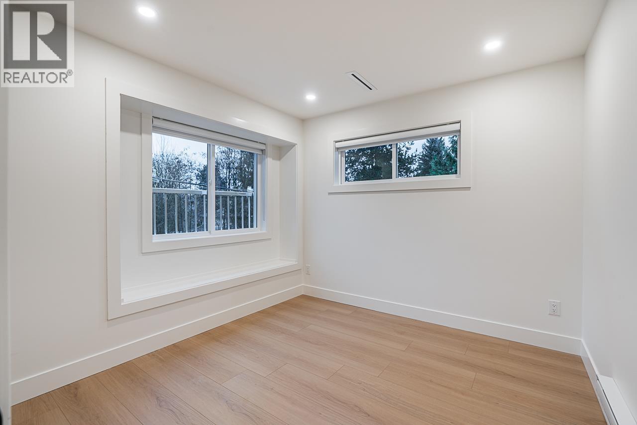 2208 St George Street, Port Moody, British Columbia V3H 2G2 - Photo 39 - R3072628