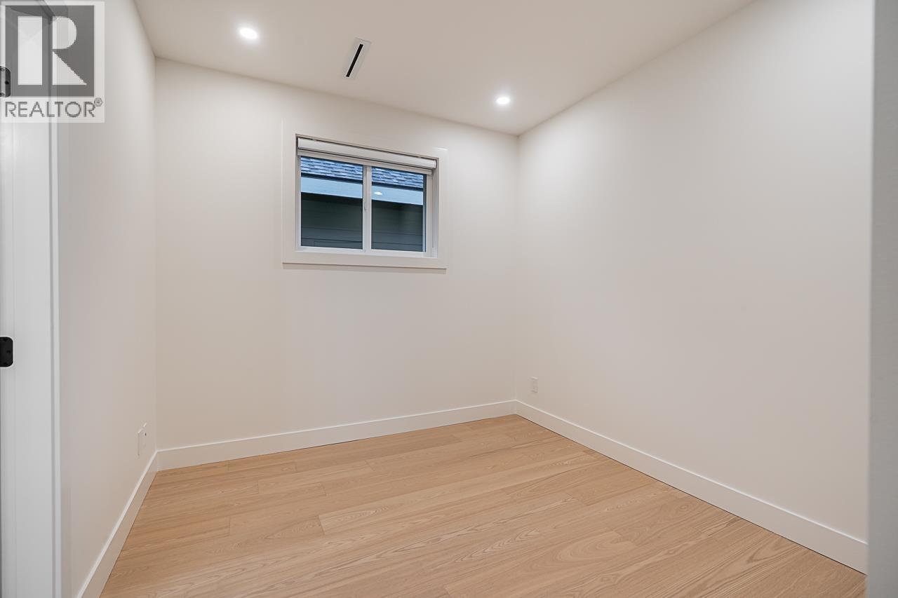 2208 St George Street, Port Moody, British Columbia V3H 2G2 - Photo 19 - R3072628