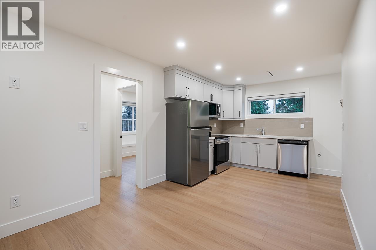 2208 St George Street, Port Moody, British Columbia V3H 2G2 - Photo 37 - R3072628