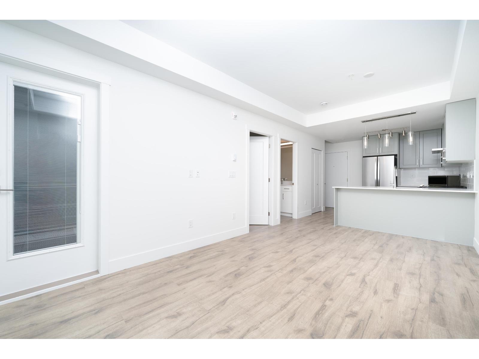 110 6328 King George Boulevard, Surrey, British Columbia  V3X 0L5 - Photo 5 - R3073129