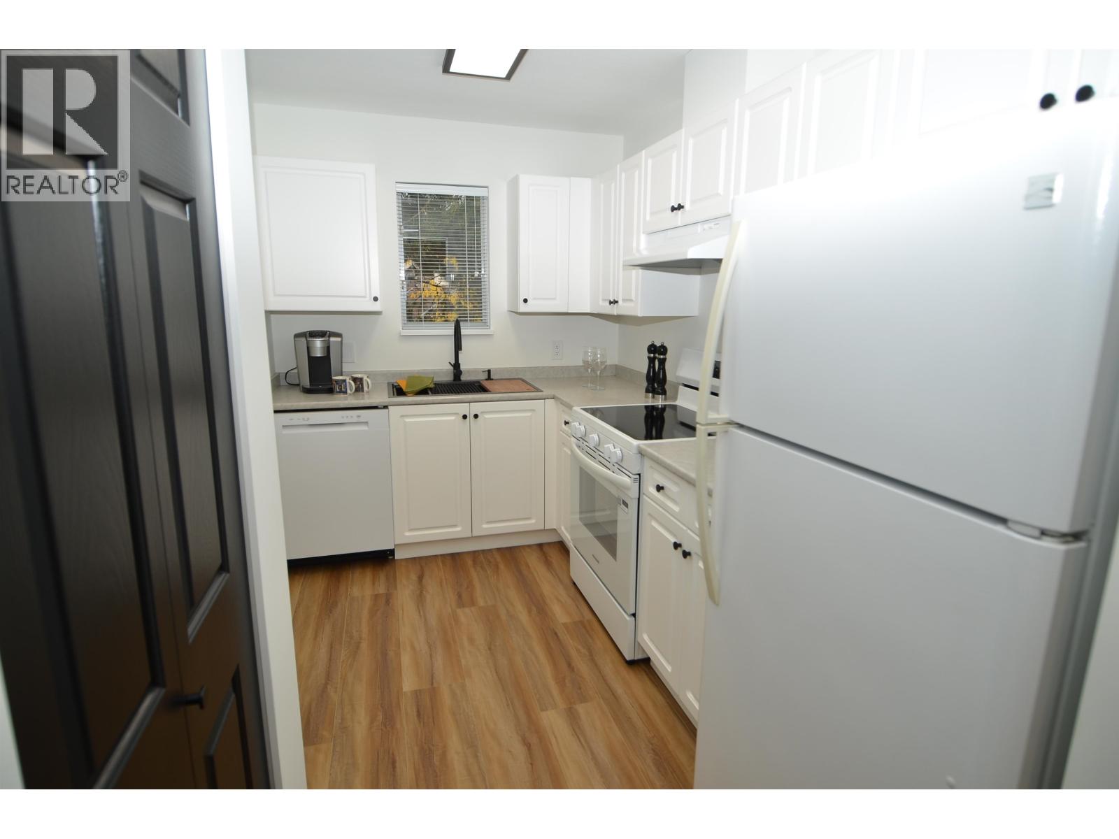 404 3638 Rae Avenue, Vancouver, British Columbia  V5R 2P5 - Photo 8 - R3044067