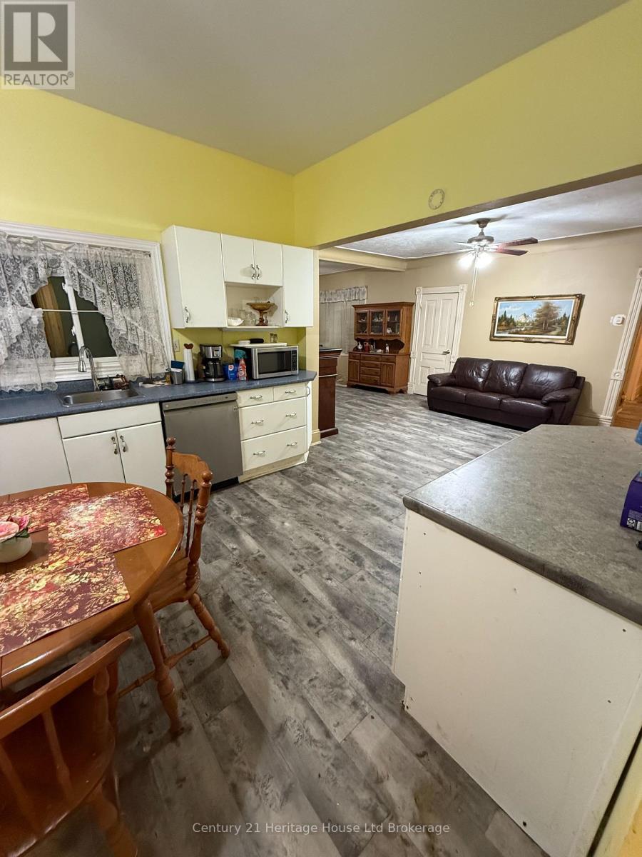 161 Sydenham Street, Woodstock (Woodstock - North), Ontario  N4S 7B7 - Photo 8 - X12640216