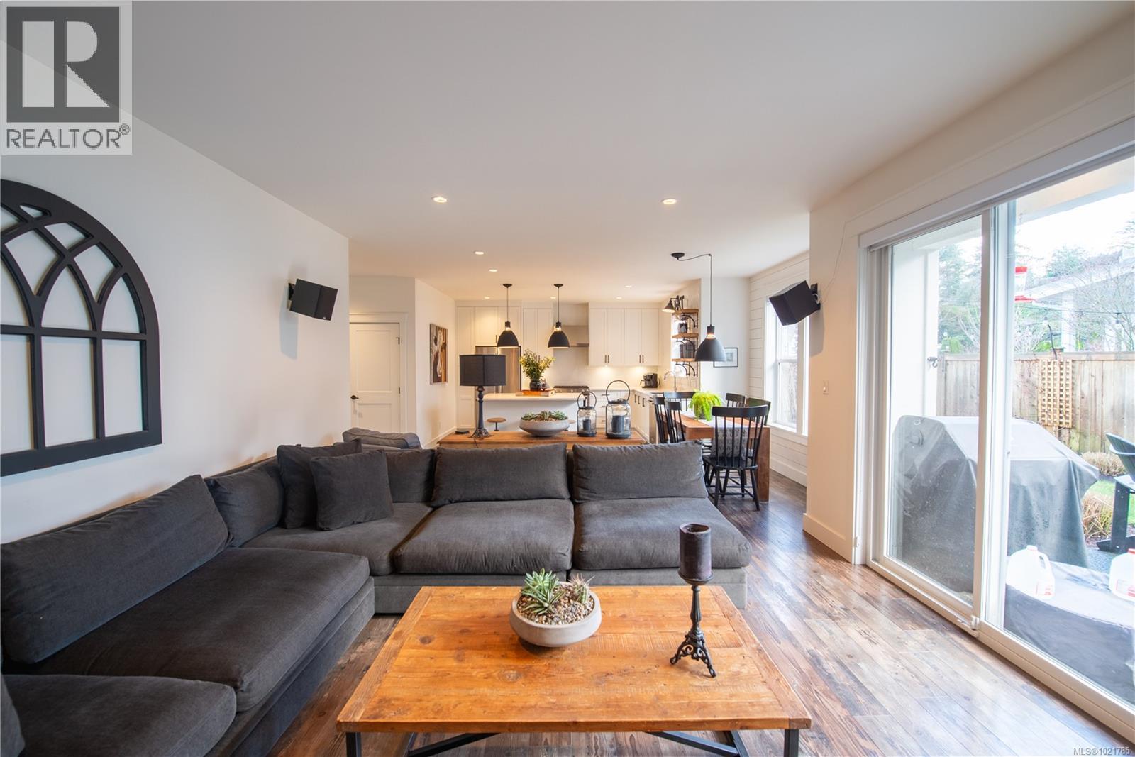 17 Jedstone Pl, View Royal, British Columbia V9B 0V3 - Photo 9 - 1021785