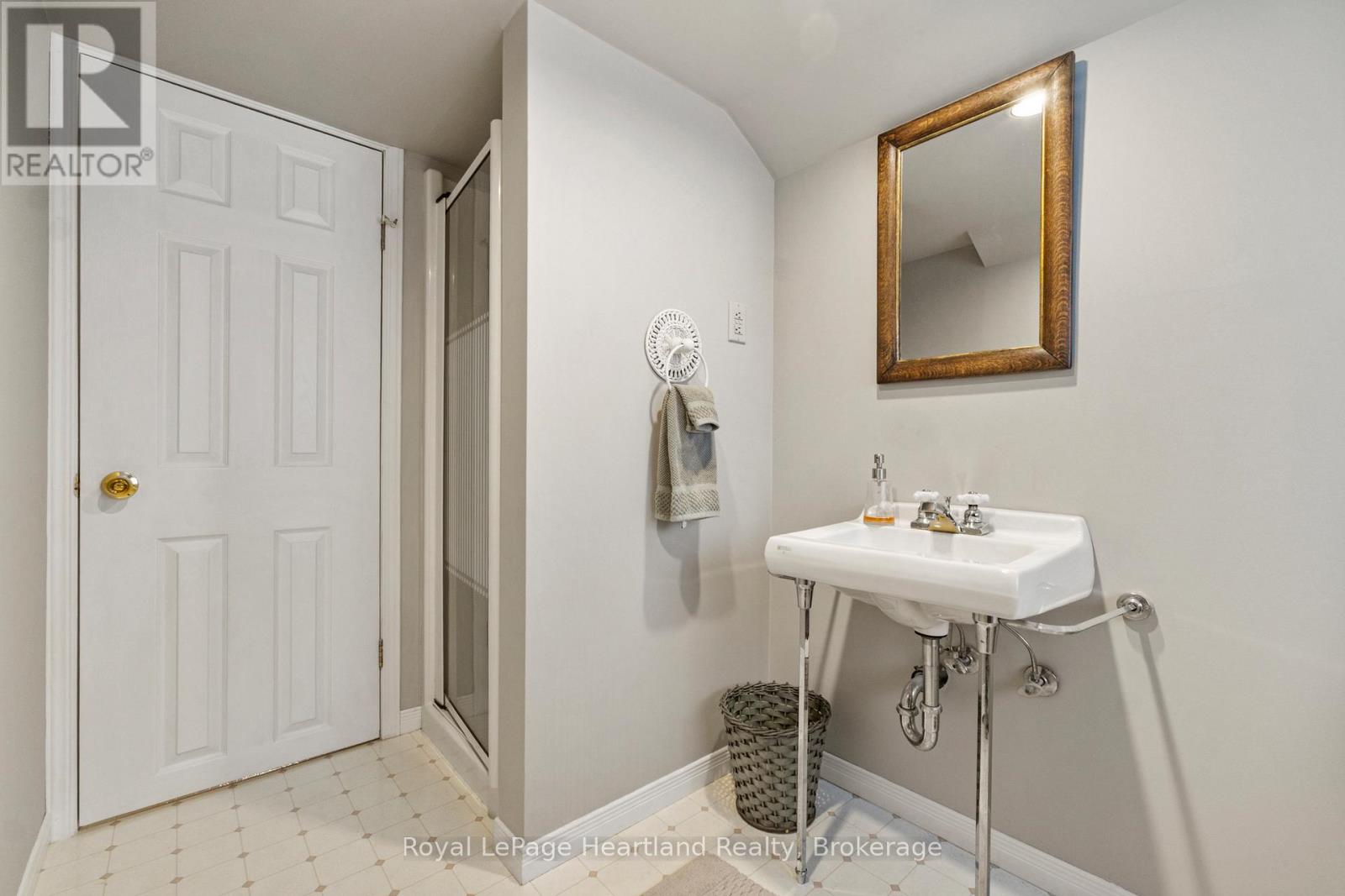 105 Quebec Street, Goderich, Ontario  N7A 2G6 - Photo 31 - X12640222