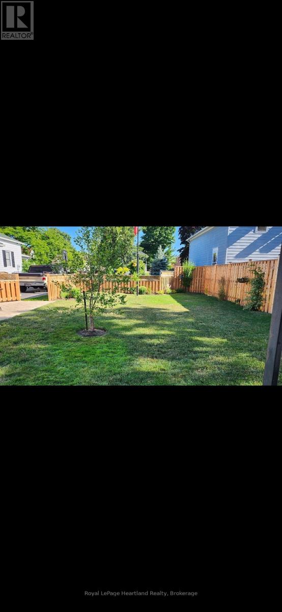 105 Quebec Street, Goderich, Ontario  N7A 2G6 - Photo 41 - X12640222