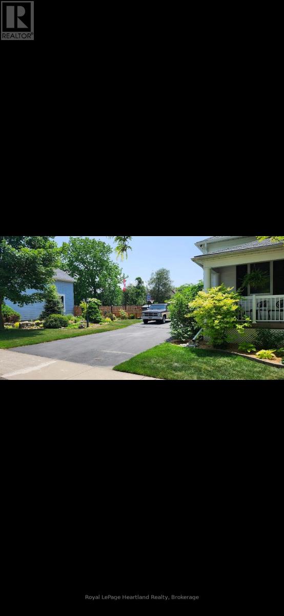 105 Quebec Street, Goderich, Ontario  N7A 2G6 - Photo 46 - X12640222