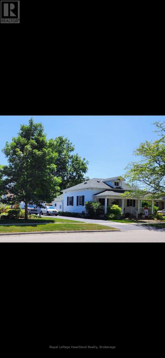 105 Quebec Street, Goderich, Ontario  N7A 2G6 - Photo 5 - X12640222