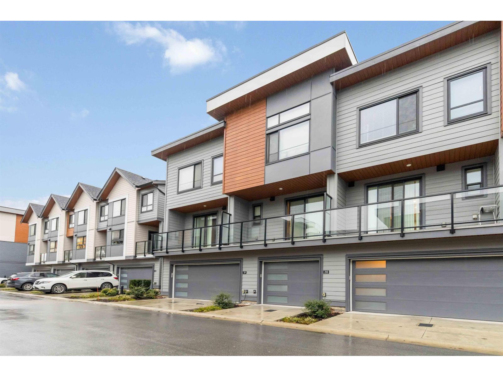 20 30530 Cardinal Avenue, Abbotsford, British Columbia V2T 0L5 - Photo 2 - R3074302