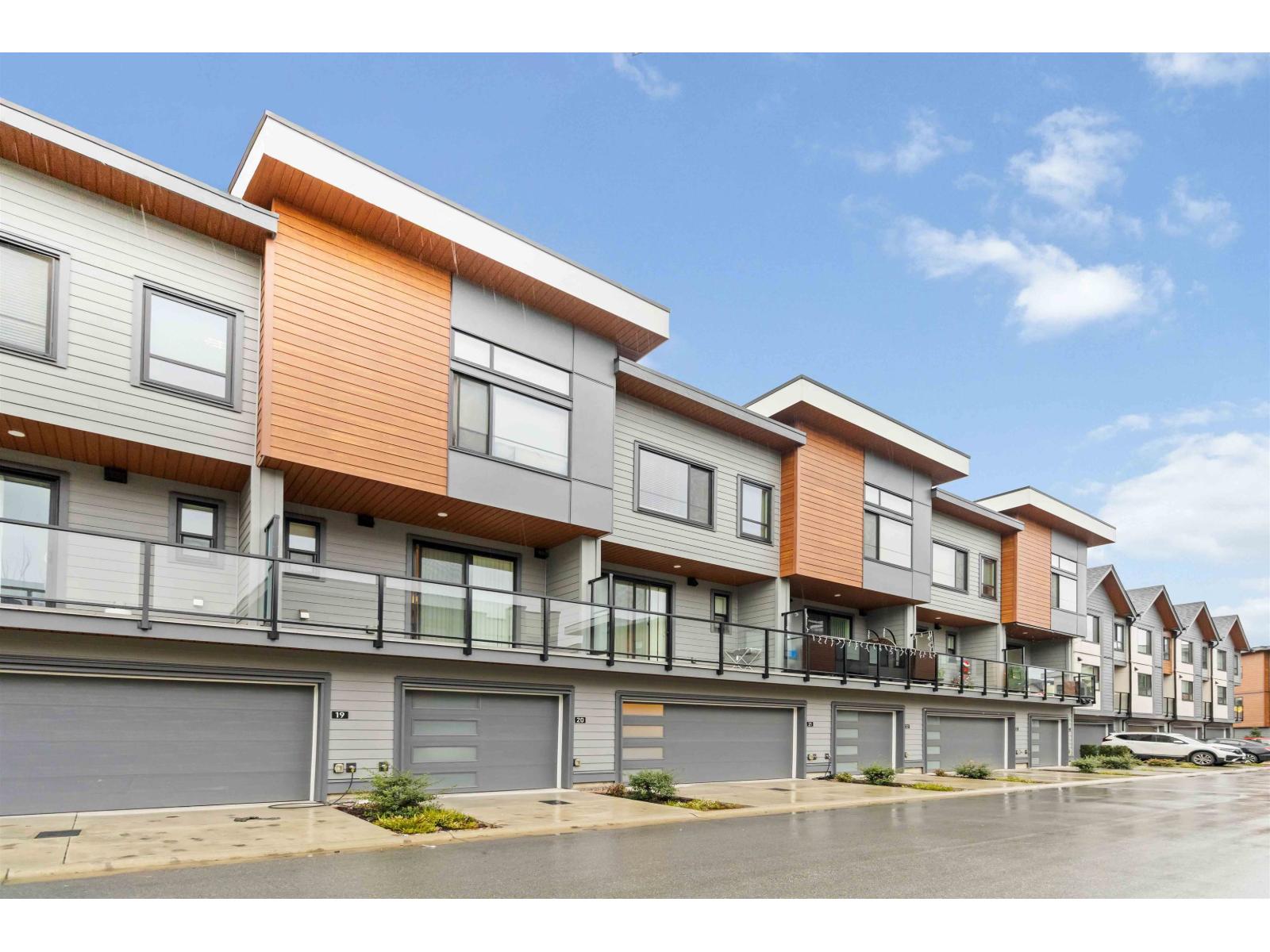 20 30530 Cardinal Avenue, Abbotsford, British Columbia V2T 0L5 - Photo 3 - R3074302