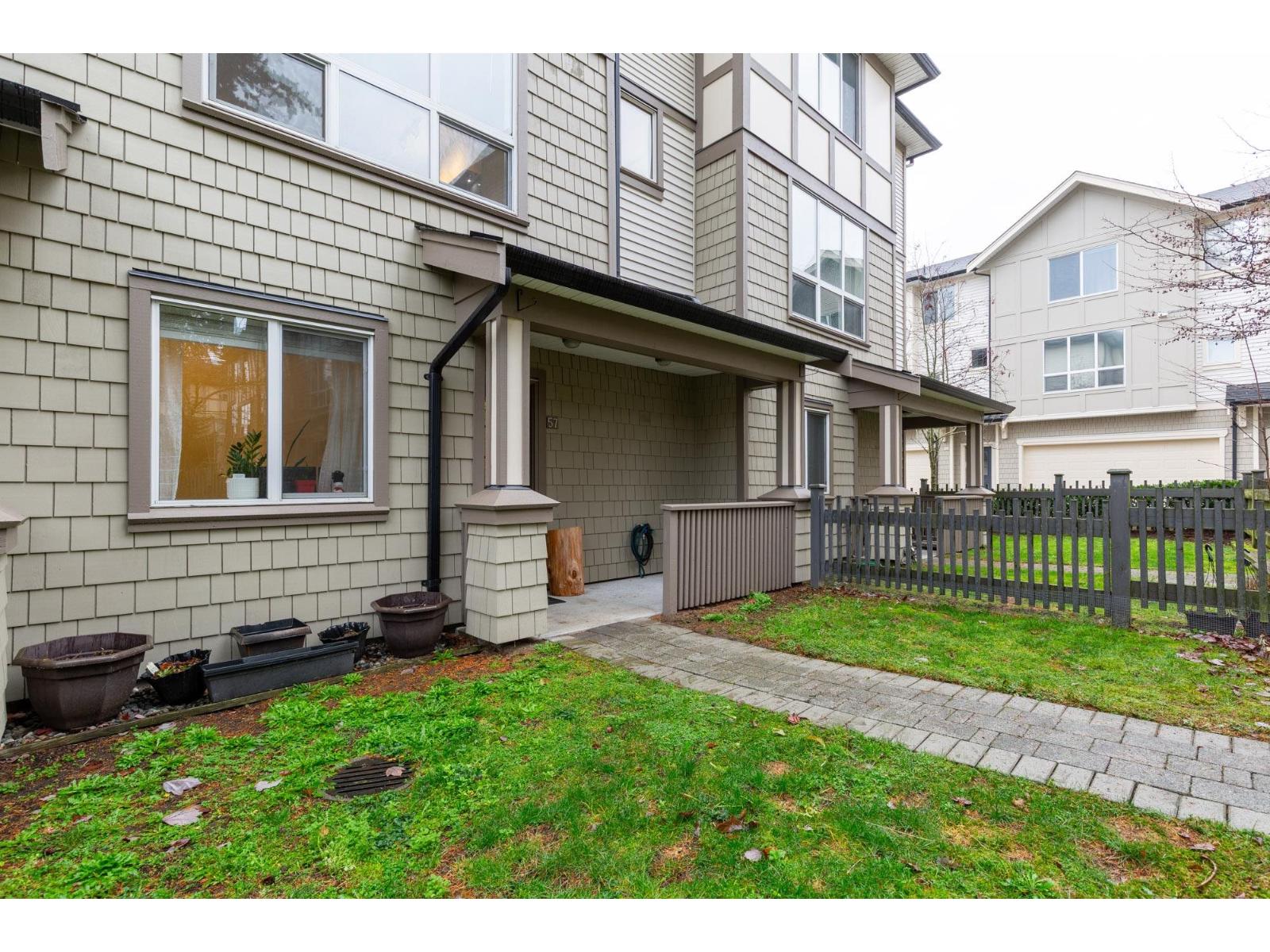 57 7848 209 Street, Langley, British Columbia  V2Y 0M4 - Photo 2 - R3074239