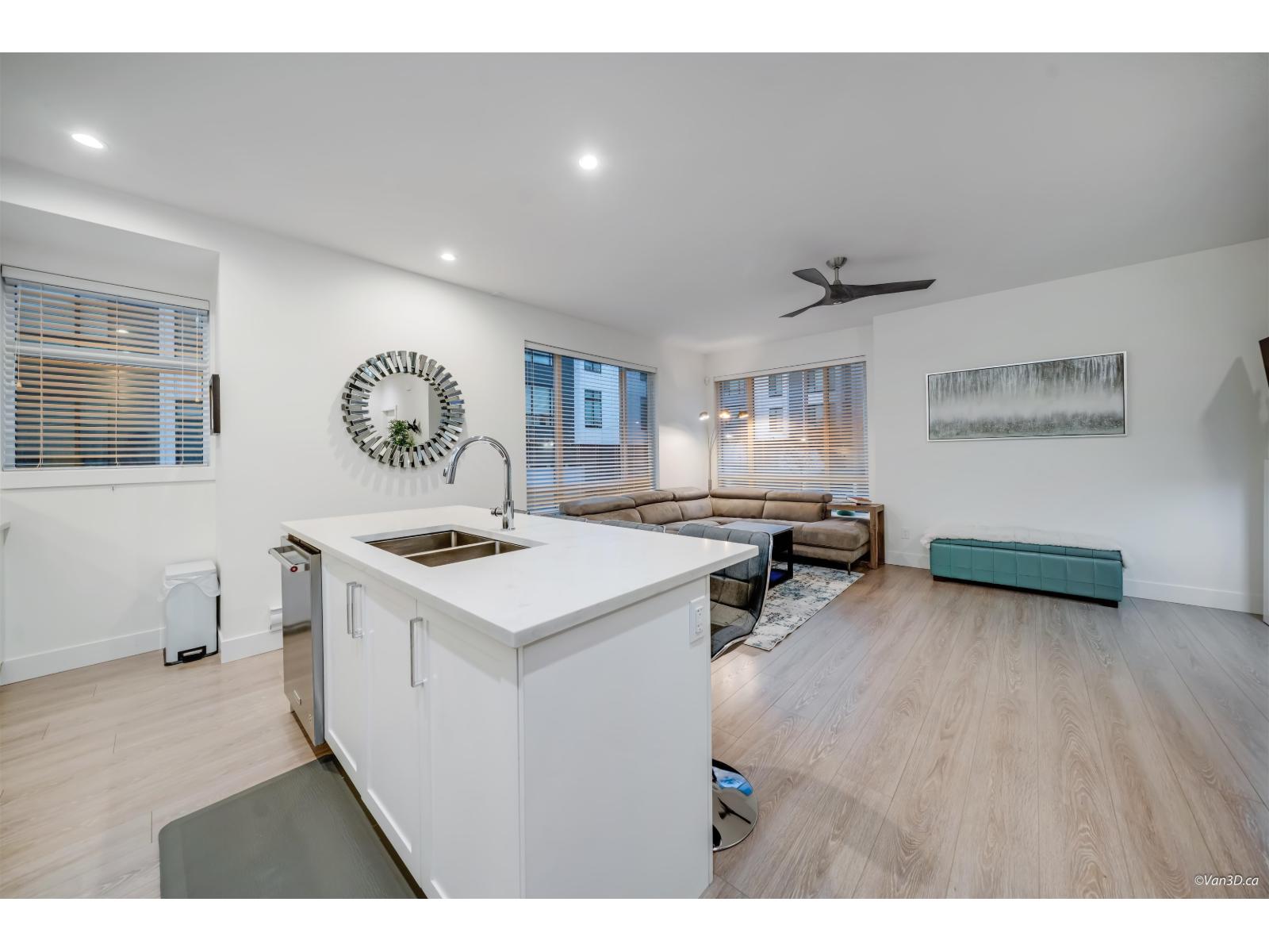 117 16433 19 Avenue, Surrey, British Columbia  V3Z 0Z1 - Photo 6 - R3074326