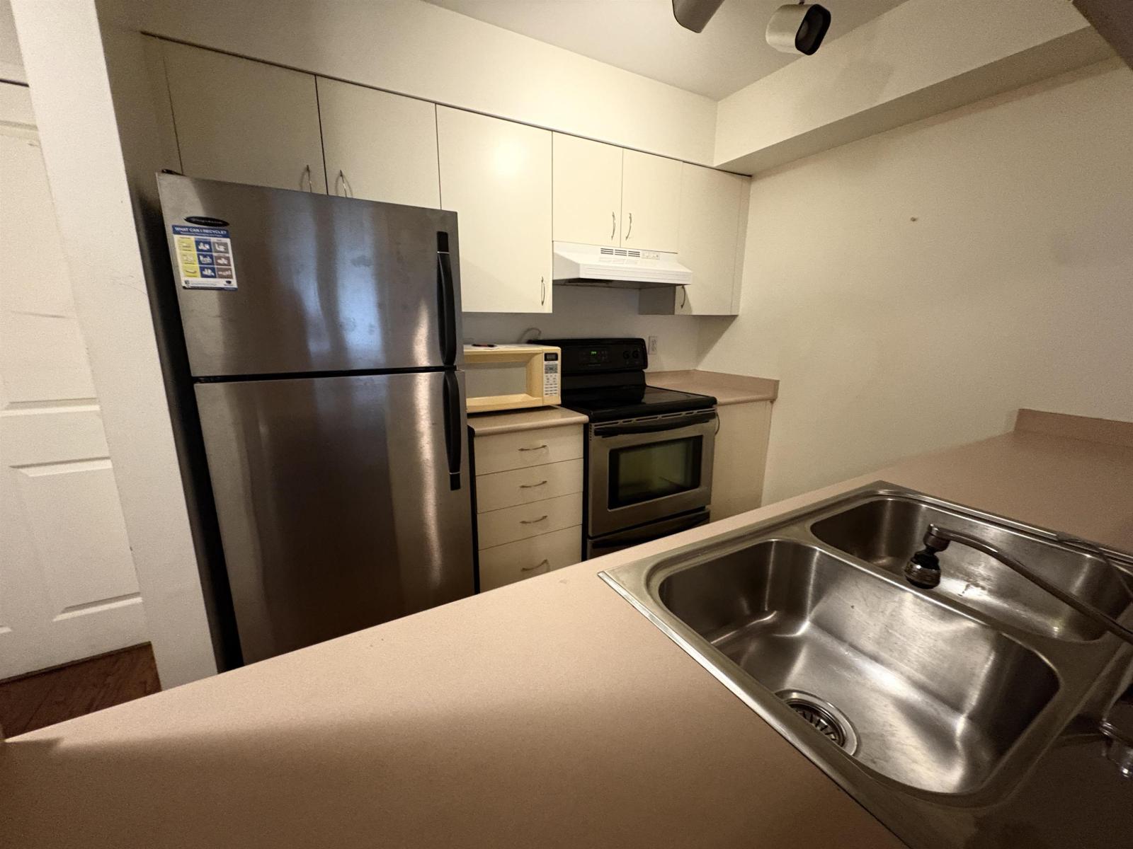 102 10533 University Drive, Surrey, British Columbia  V3T 5T7 - Photo 12 - R3074344