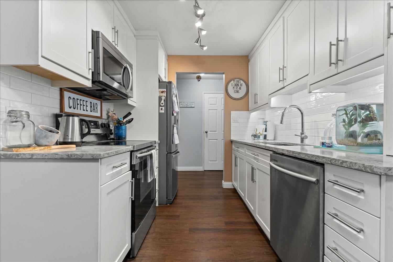 103 2567 Victoria Street, Abbotsford, British Columbia  V2T 2T4 - Photo 6 - R3074108