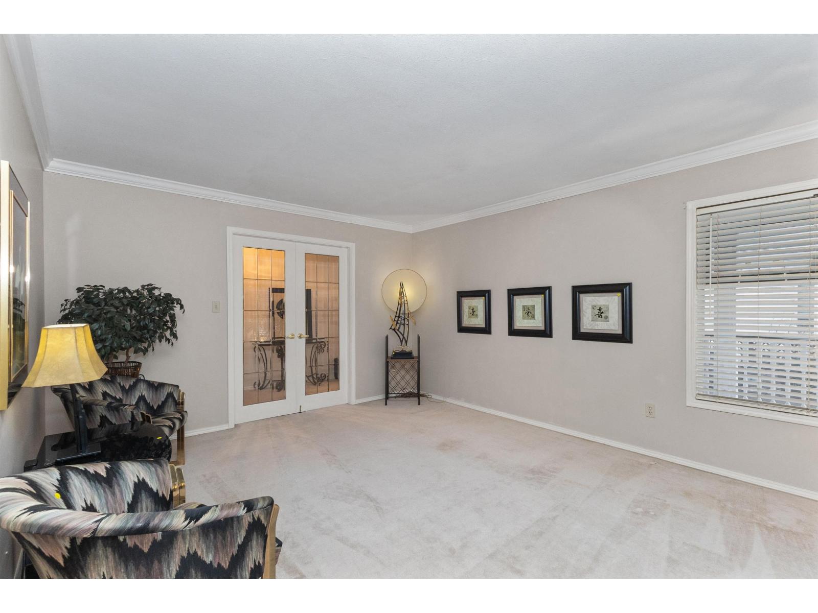 34825 Cassiar Court, Abbotsford, British Columbia  V2S 7G9 - Photo 4 - R3074201