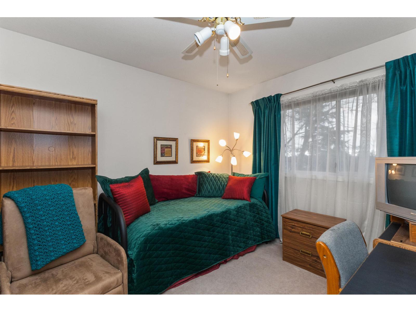 34825 Cassiar Court, Abbotsford, British Columbia  V2S 7G9 - Photo 15 - R3074201