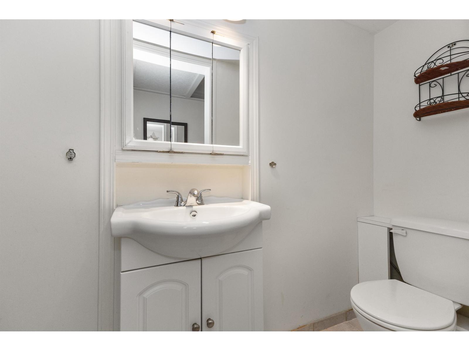 34825 Cassiar Court, Abbotsford, British Columbia  V2S 7G9 - Photo 30 - R3074201