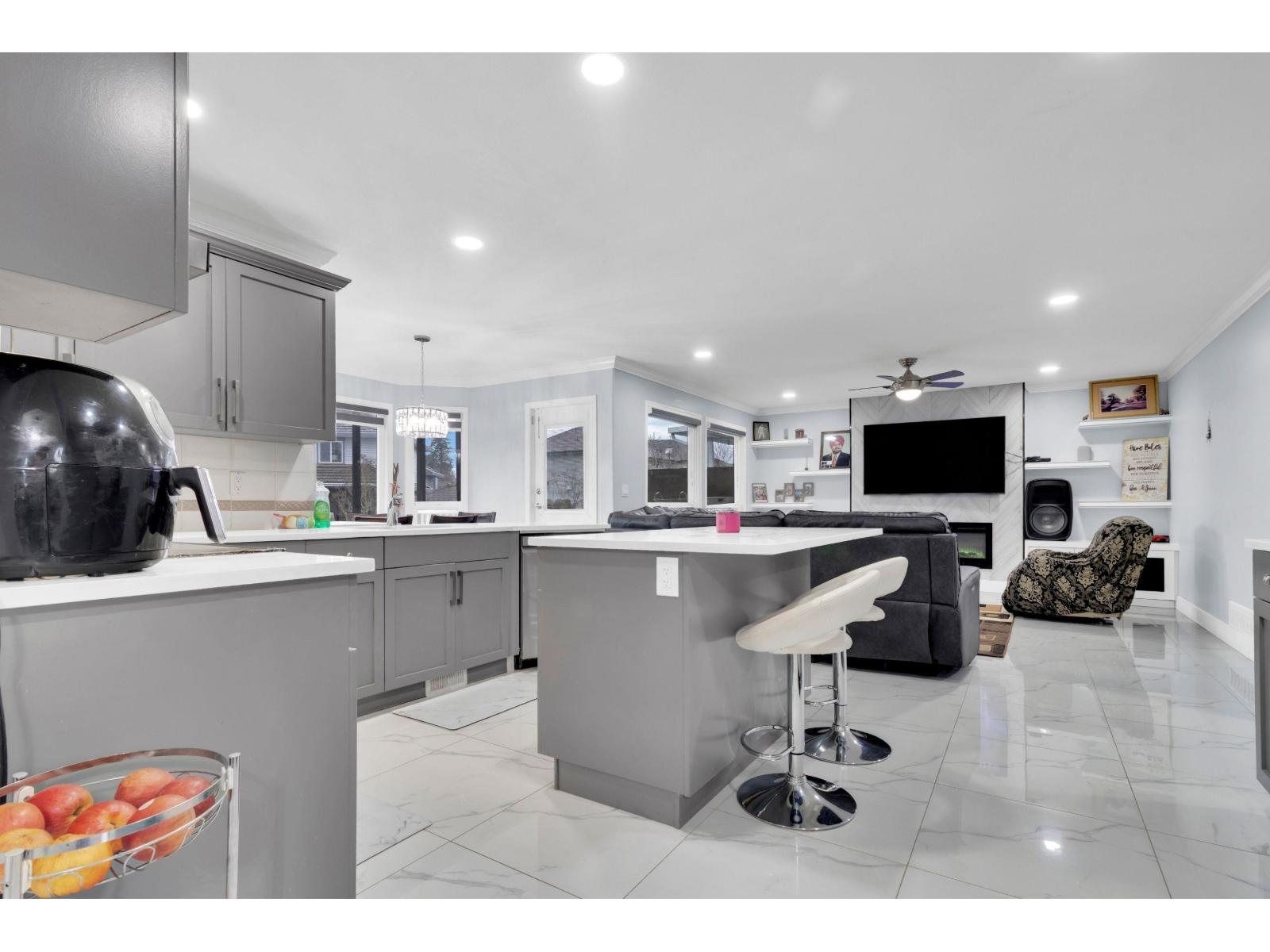 18239 68 Avenue, Surrey, British Columbia  V3S 9C6 - Photo 8 - R3074250