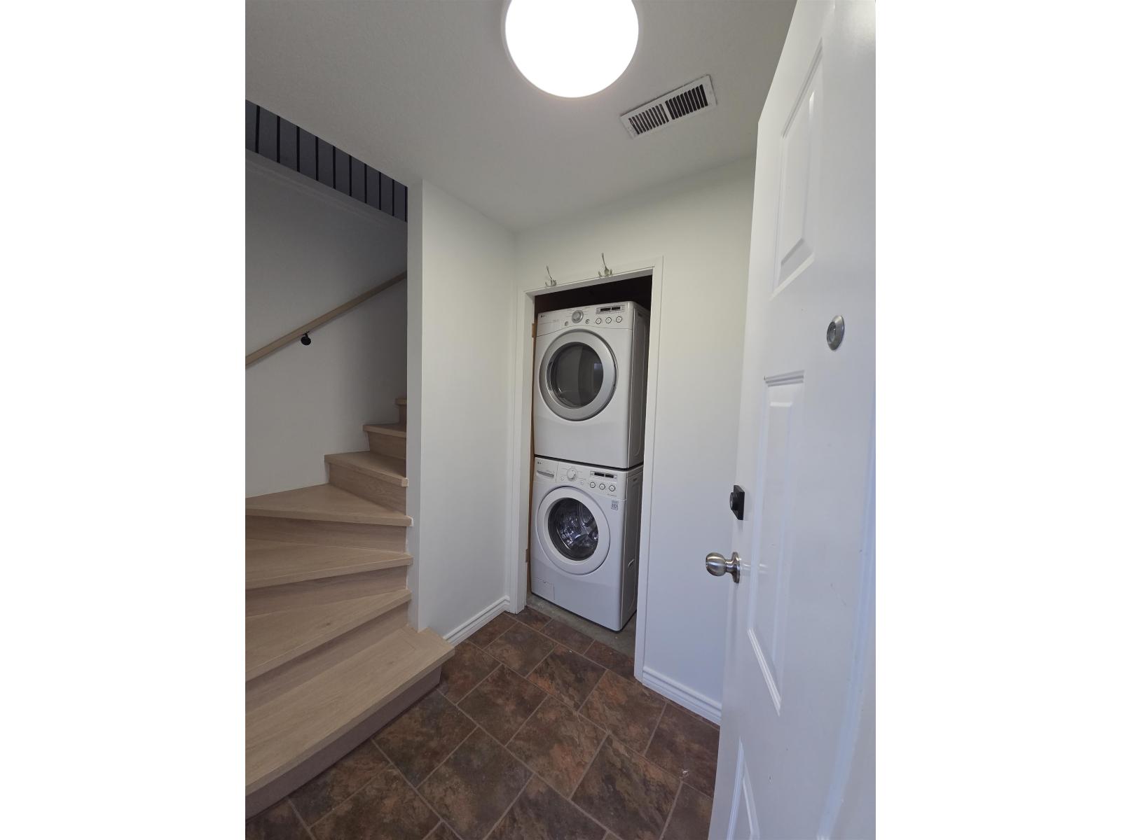 18138 59a Avenue, Surrey, British Columbia  V3S 4V5 - Photo 18 - R3074039