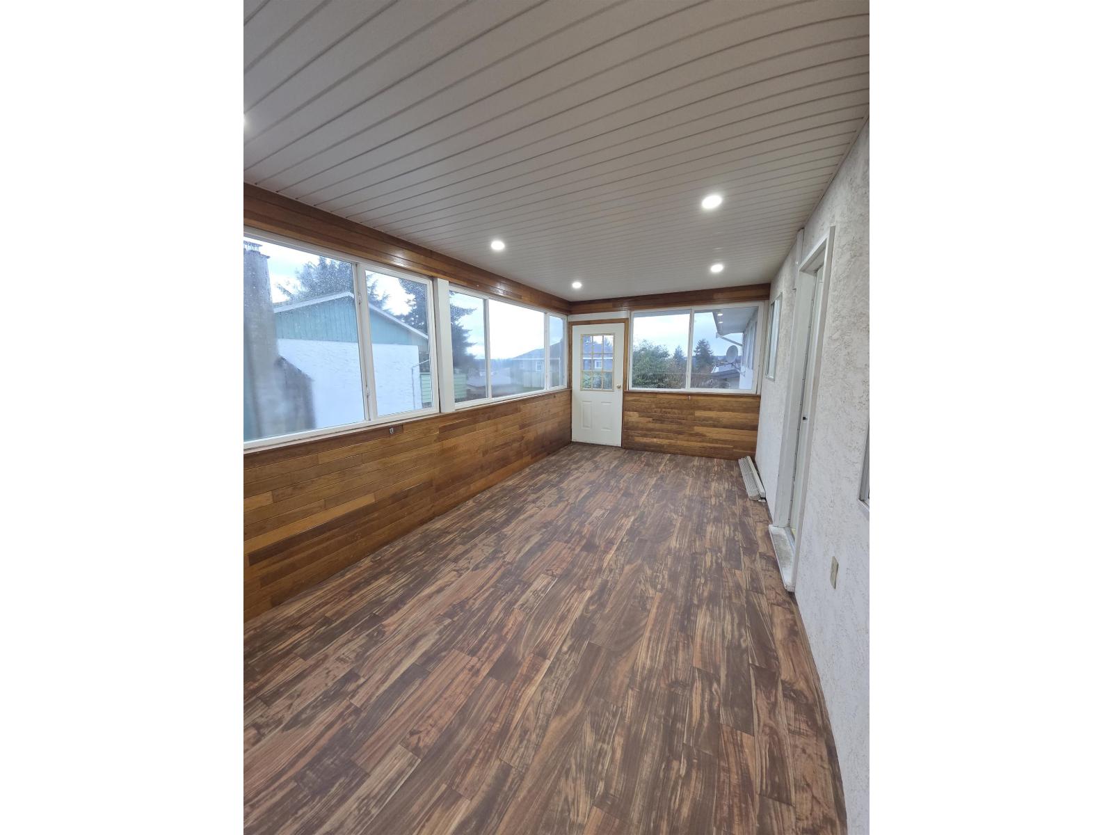 18138 59a Avenue, Surrey, British Columbia  V3S 4V5 - Photo 11 - R3074039