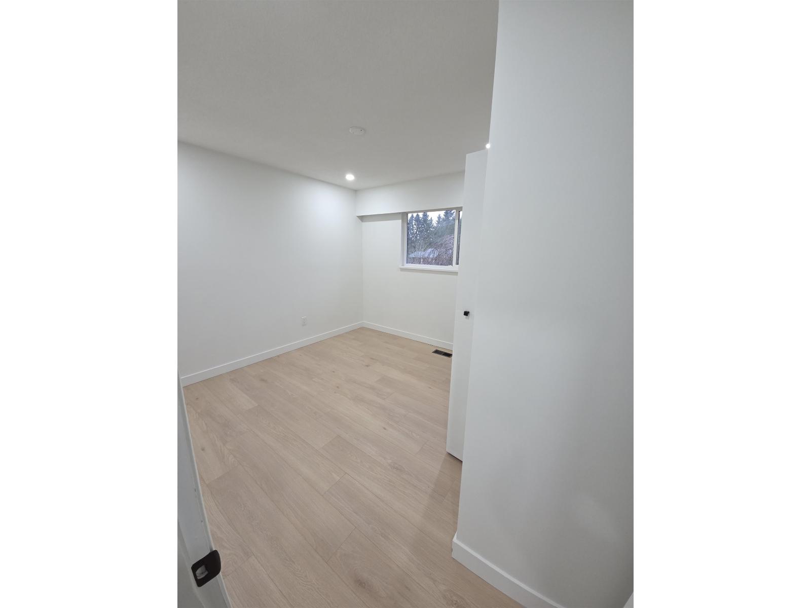 18138 59a Avenue, Surrey, British Columbia  V3S 4V5 - Photo 17 - R3074039