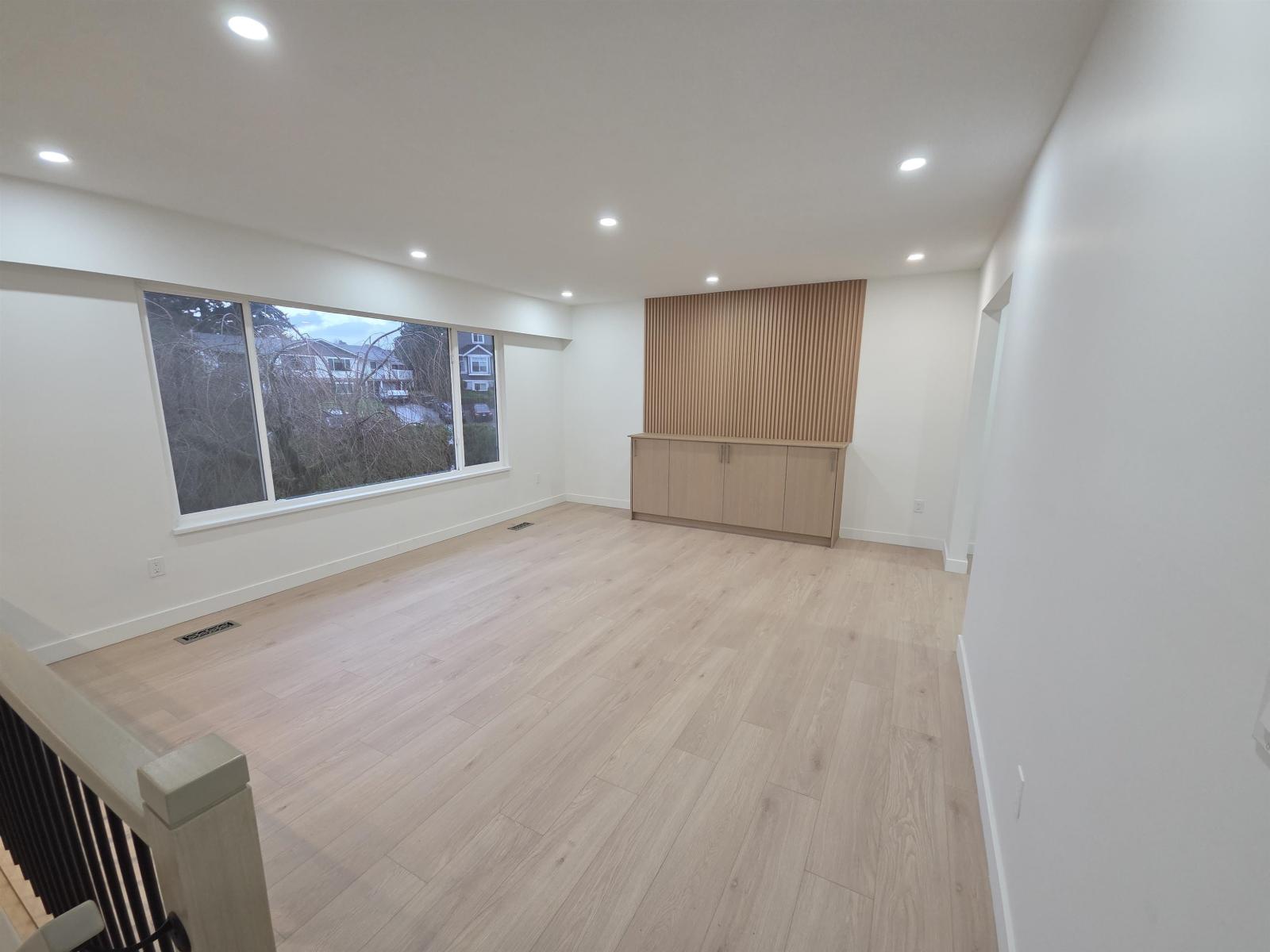 18138 59a Avenue, Surrey, British Columbia  V3S 4V5 - Photo 4 - R3074039