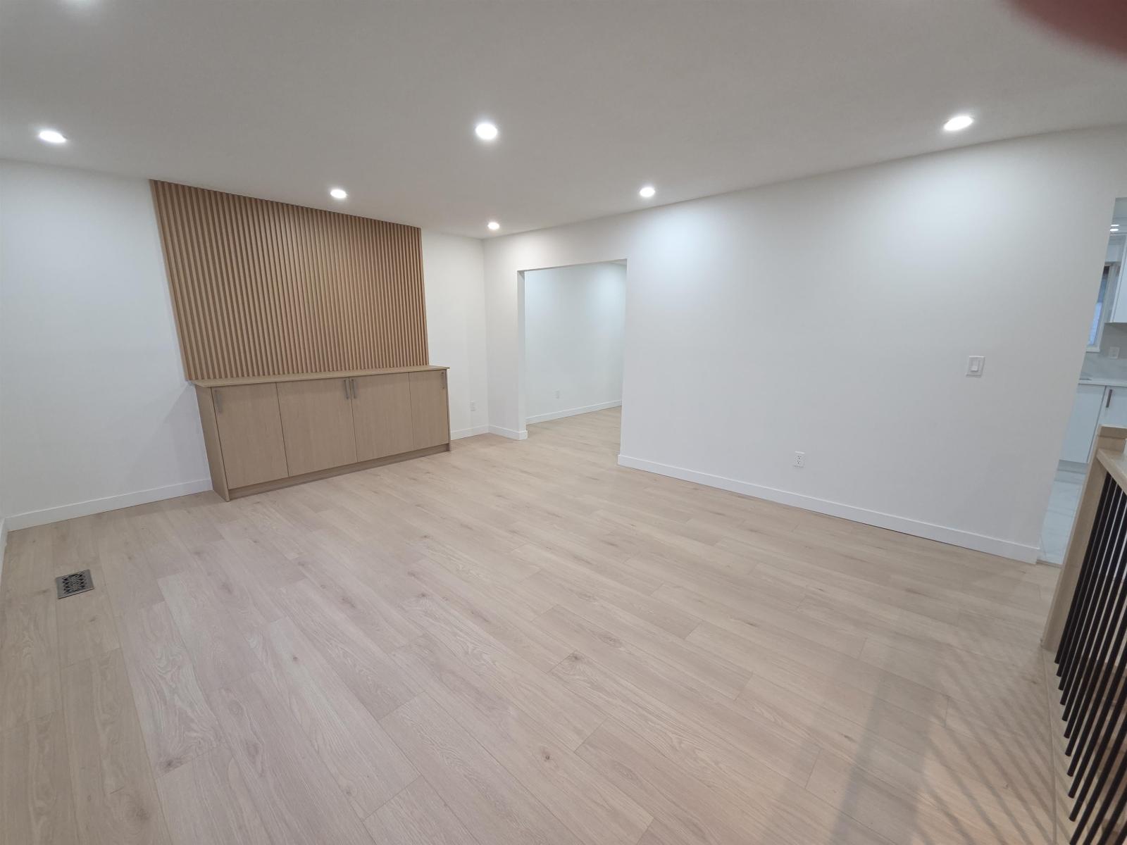 18138 59a Avenue, Surrey, British Columbia  V3S 4V5 - Photo 5 - R3074039