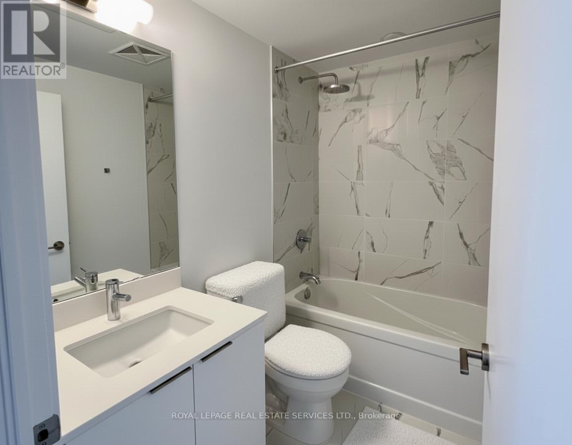 N1802 - 7 Golden Lion Heights, Toronto (Newtonbrook East), Ontario  M2M 3T9 - Photo 7 - C12640198