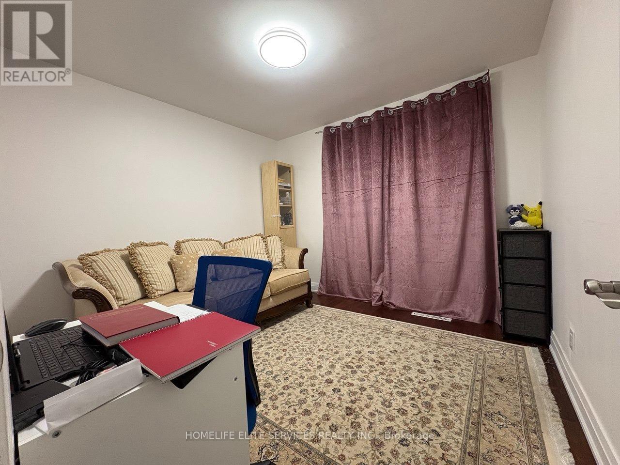 92 Crocus Drive, Toronto, Ontario  M1R 4T1 - Photo 5 - E12640186