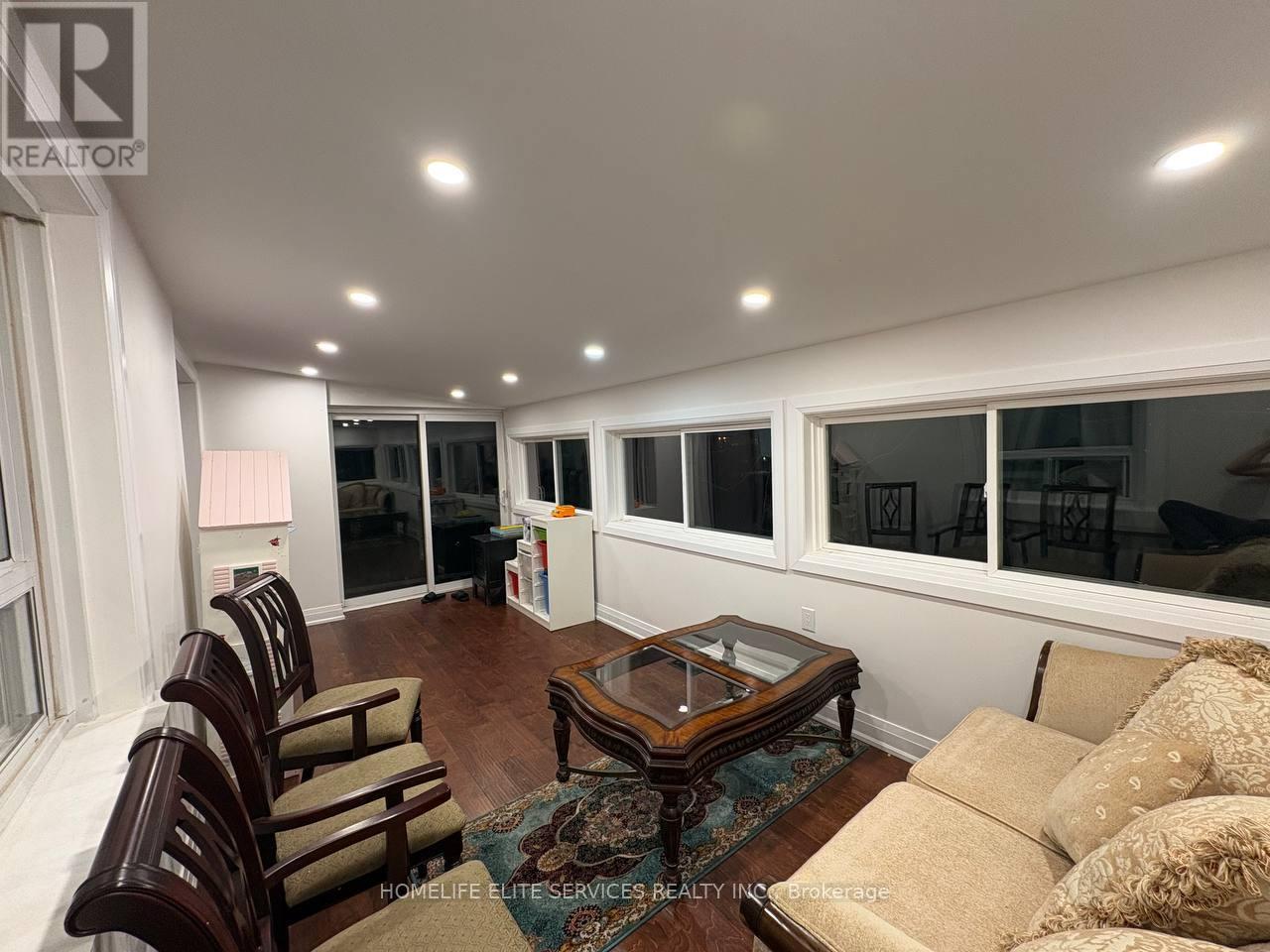 92 Crocus Drive, Toronto, Ontario  M1R 4T1 - Photo 8 - E12640186