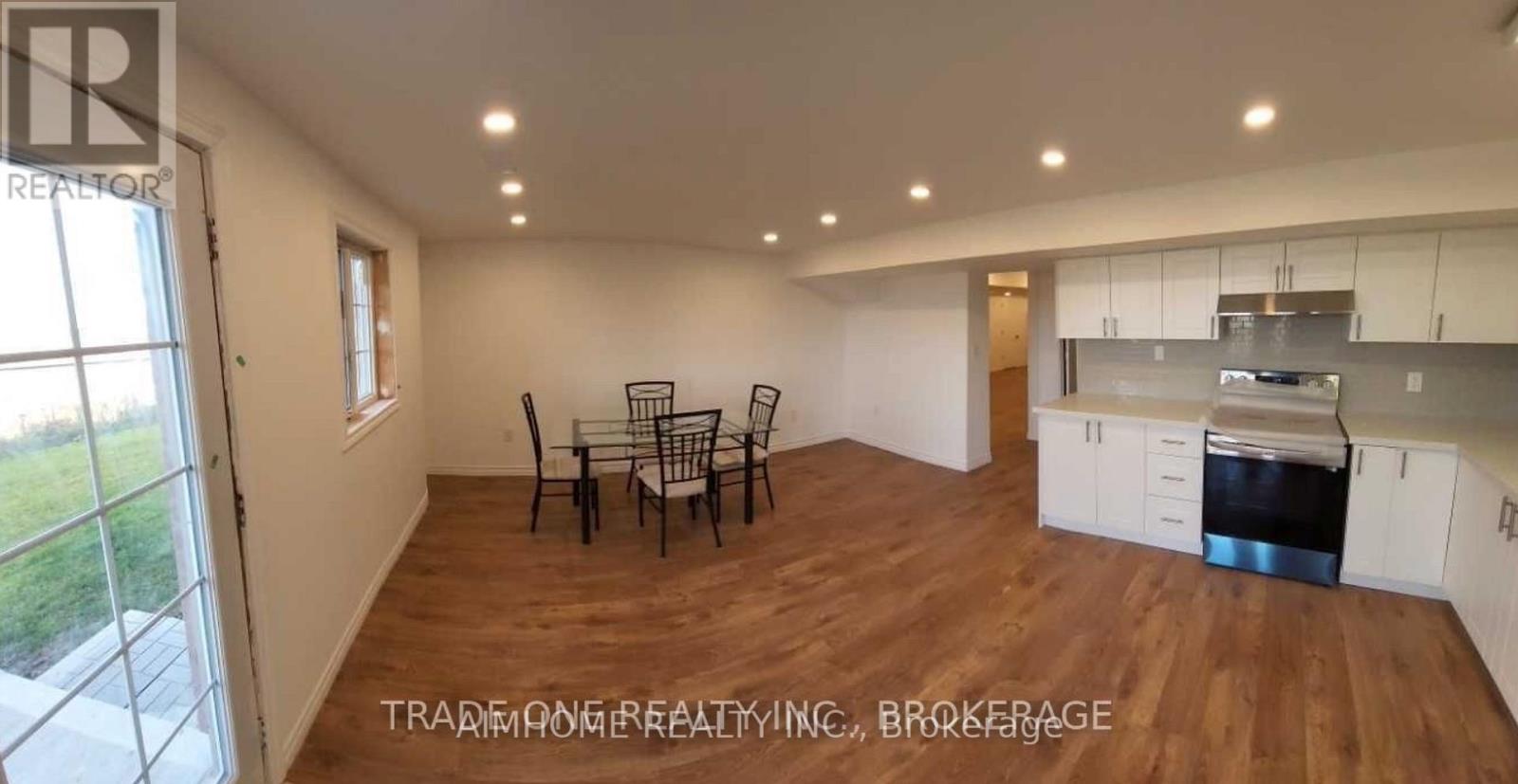 18 Frank Kelly Drive, East Gwillimbury, Ontario  L9N 0V2 - Photo 4 - N12640196