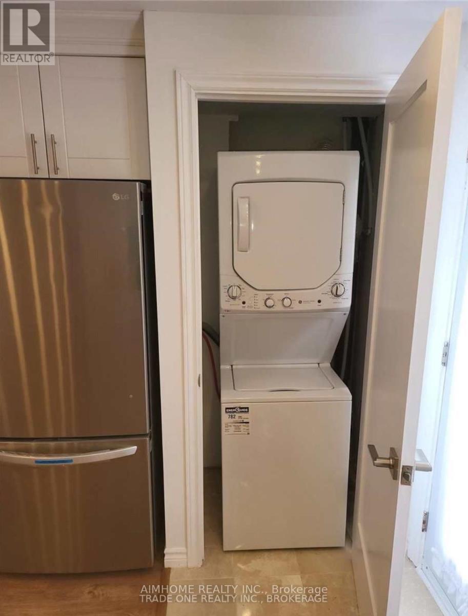 18 Frank Kelly Drive, East Gwillimbury, Ontario  L9N 0V2 - Photo 6 - N12640196