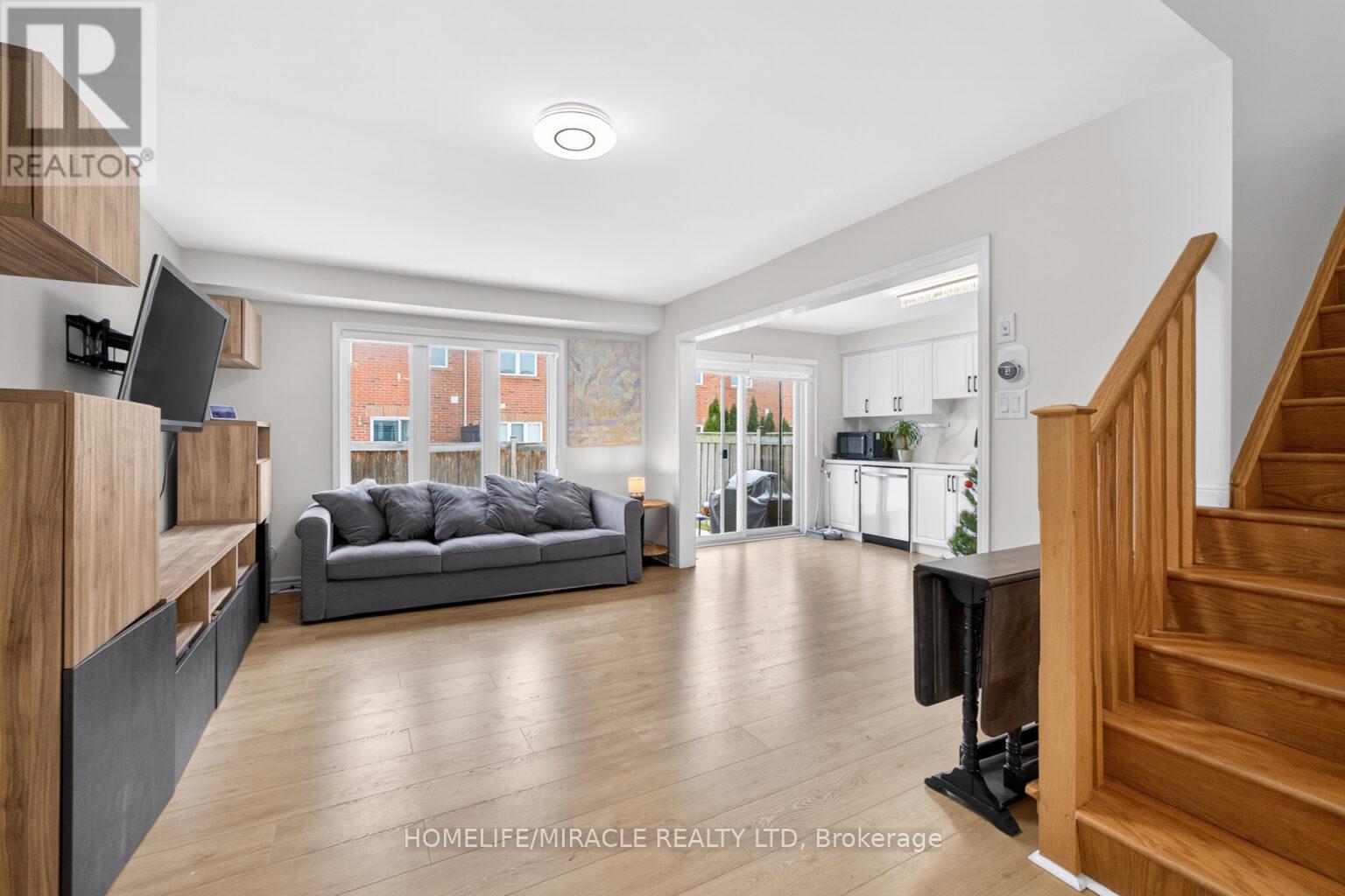 439 Cavanagh Lane, Milton, Ontario  L9T 8G6 - Photo 6 - W12640176