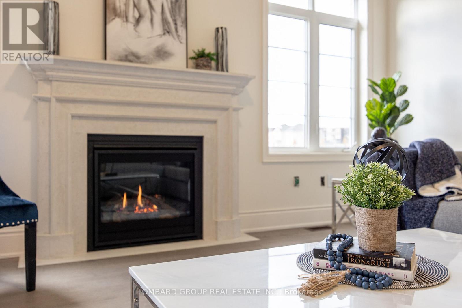 37 North Park Boulevard, Oakville, Ontario  L6M 0W8 - Photo 6 - W12640184