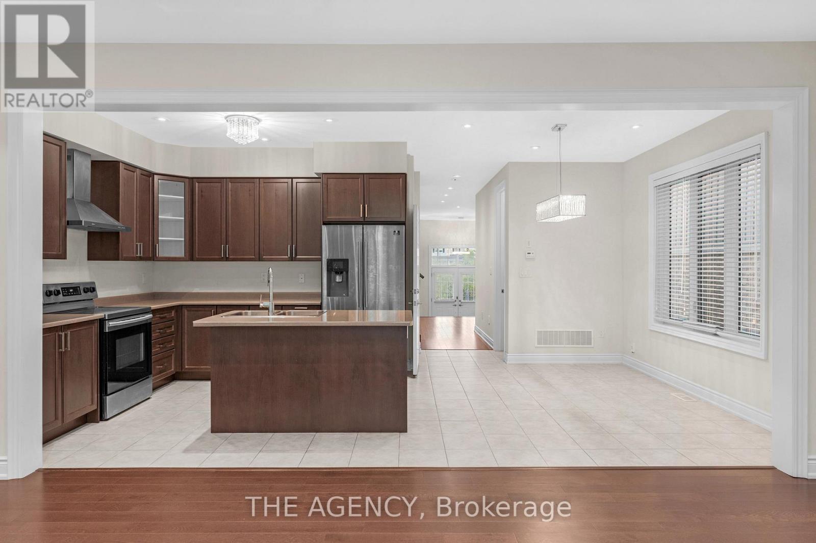 223 Thompson Road, Haldimand, Ontario  N3W 0C4 - Photo 10 - X12640172