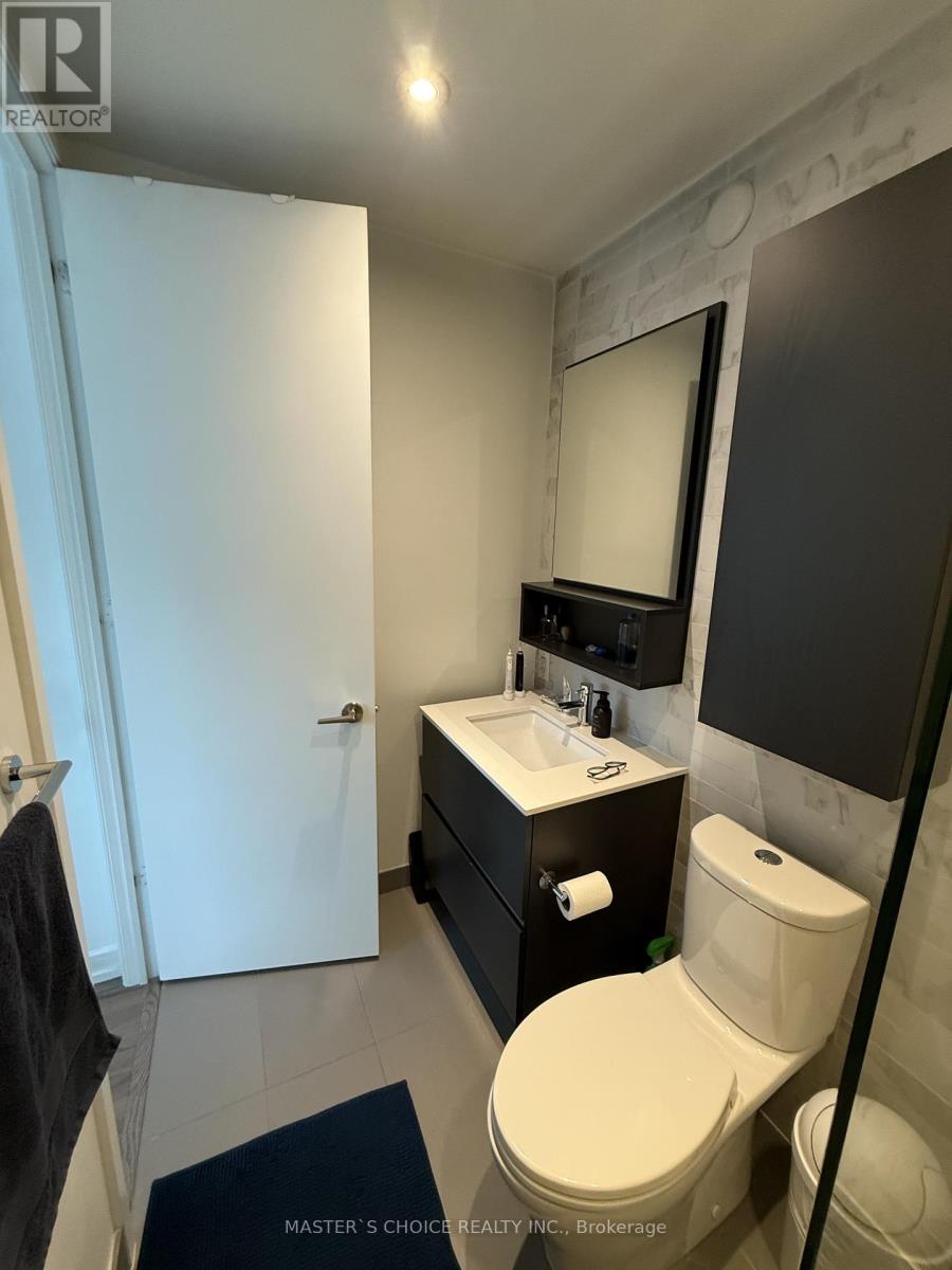 512 - 377 Madison Avenue, Toronto, Ontario  M4V 2W7 - Photo 11 - C12640226